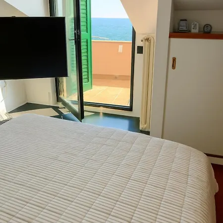 Welcome Riviera - Attico San Faustino 165 Mq Piu 110 Mq Di Terrazza- In 700 ,vista Mare Strepitosa-100 M Dalla Spiaggia-parking Esclusivo