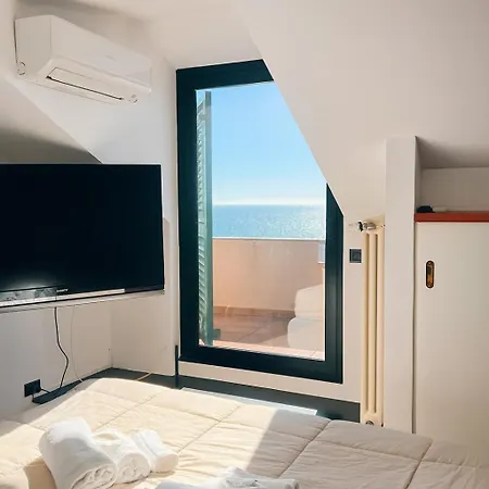 Semesterbostad Welcome Riviera - Attico San Faustino 165 Mq Piu 110 Mq Di Terrazza- In 700 ,vista Mare Strepitosa-100 M Dalla Spiaggia-parking Esclusivo *
