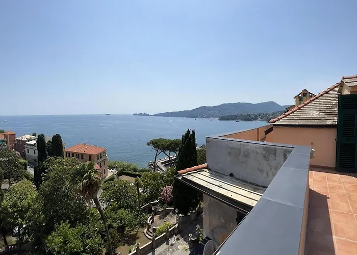 Attico San Faustino: Beachfront With Panoramic Sea Views Rapallo